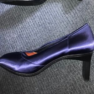 3.1 Phillip Lim heel, navy EUC
